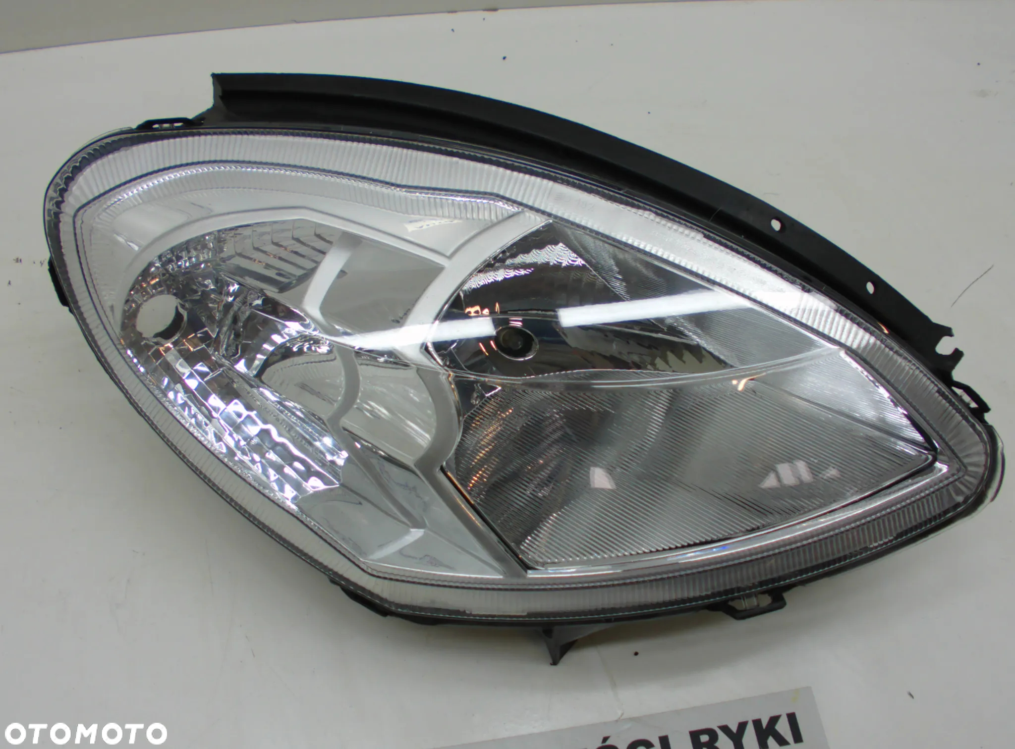 Ligier JS50 IXO Lampa Przód Prawa Strona - 2