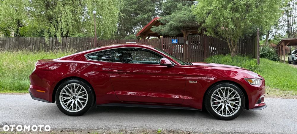 Ford Mustang - 6