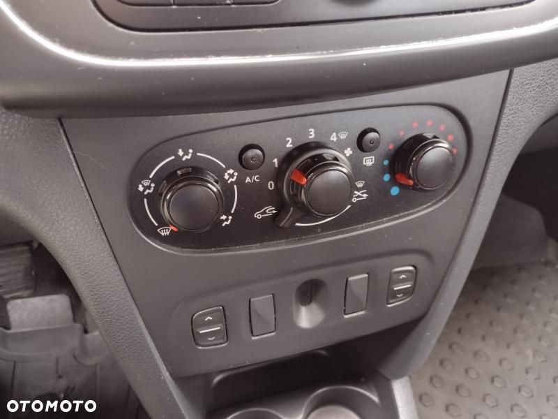 Dacia Sandero - 14
