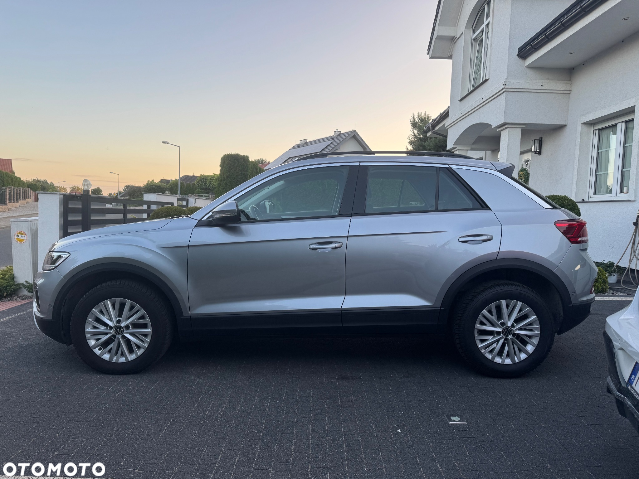 Volkswagen T-Roc 1.5 TSI Life DSG - 26