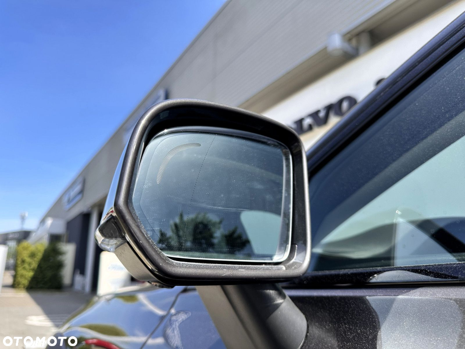 Volvo V60 Cross Country - 11