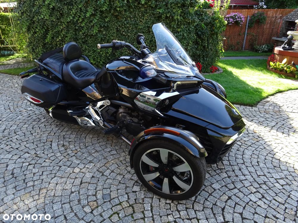 Can-Am Spyder - 26