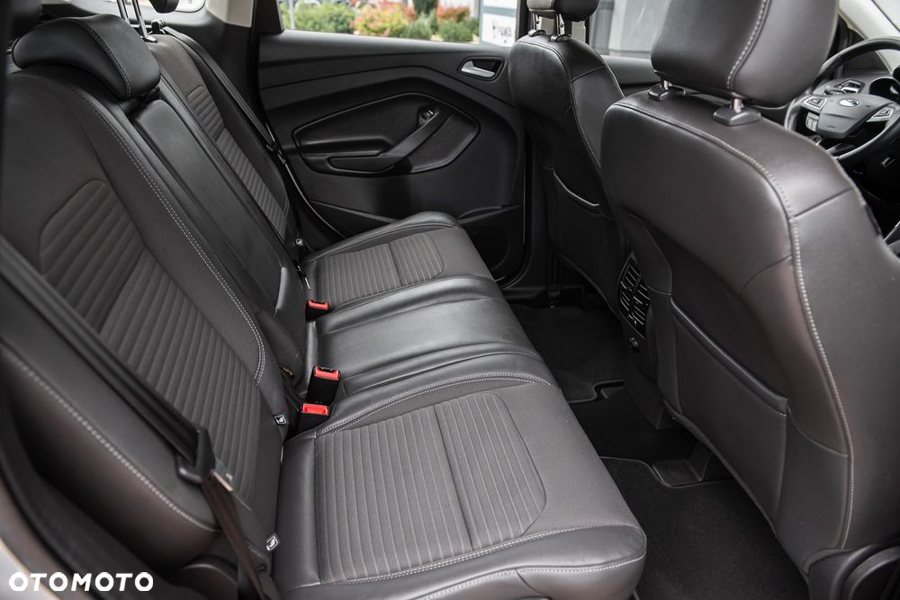 Ford Kuga - 28