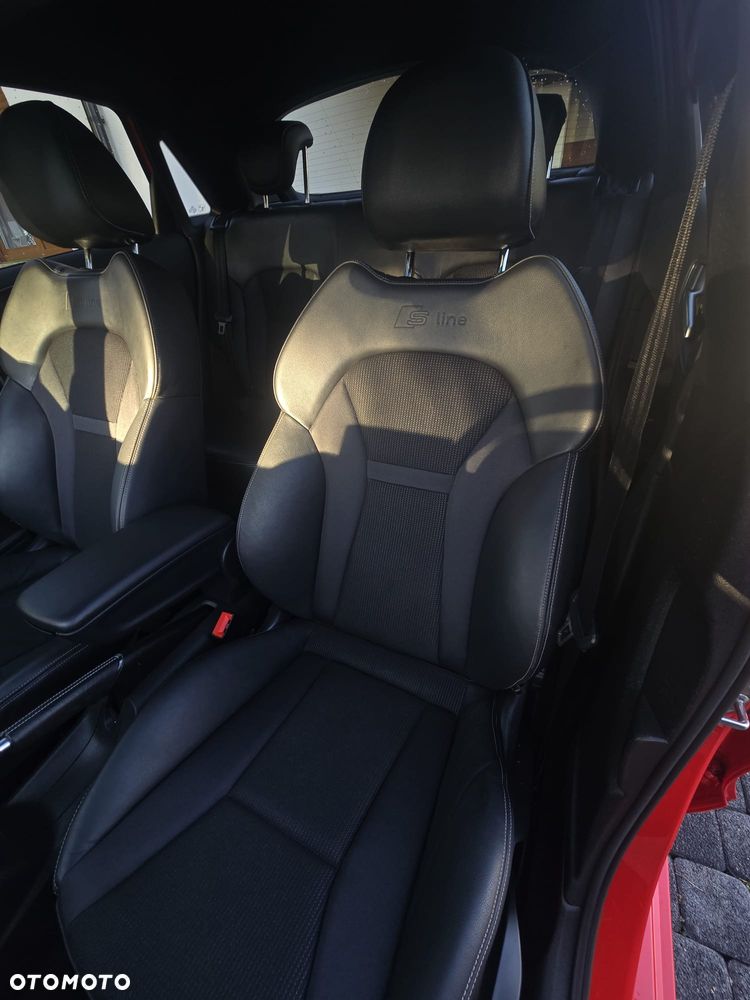 Audi A1 Sportback 1.4 TFSI S tronic S line edition m S line Sportpaket - 22
