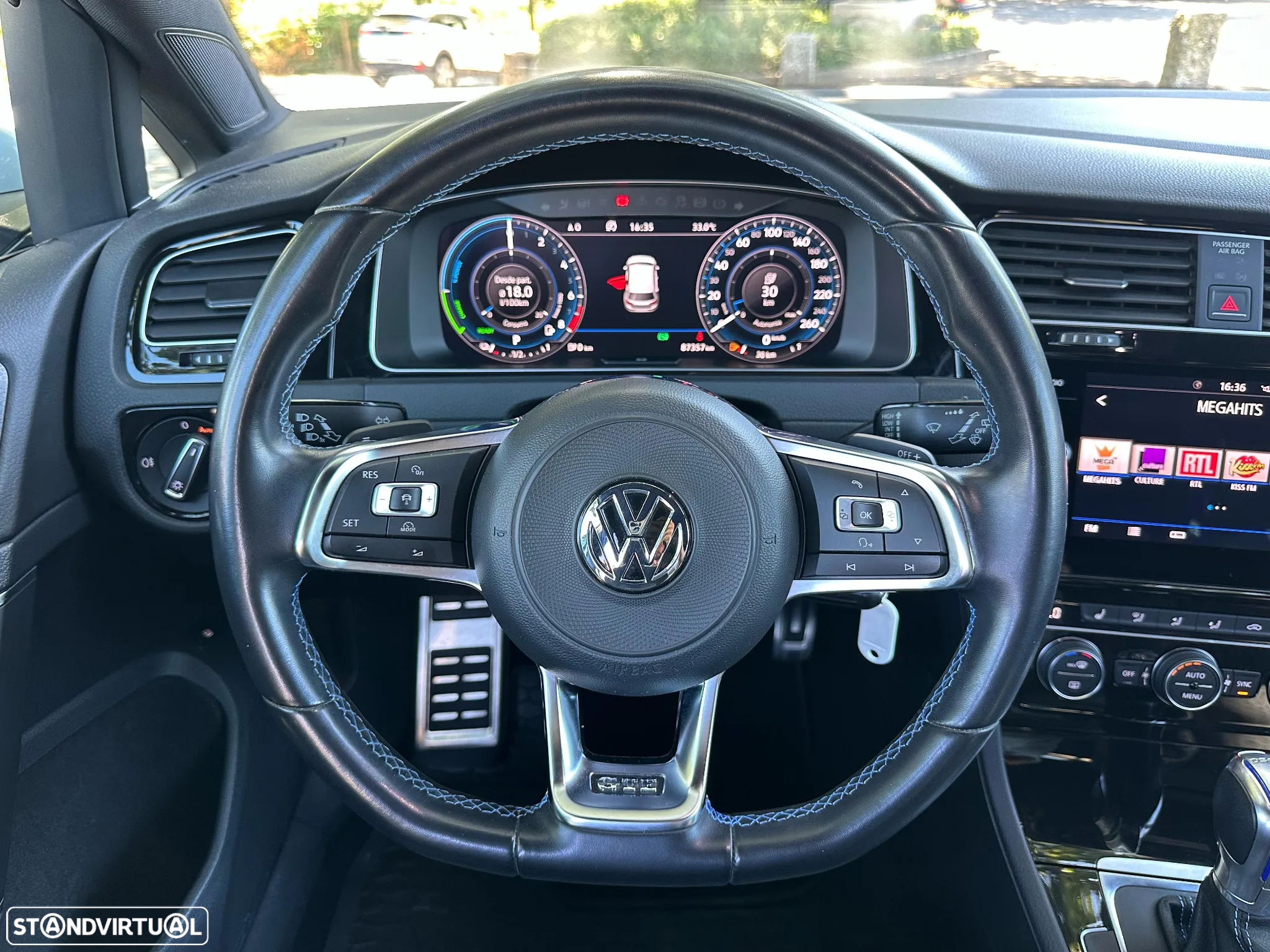 VW Golf 1.4 GTE Plug-in - 33
