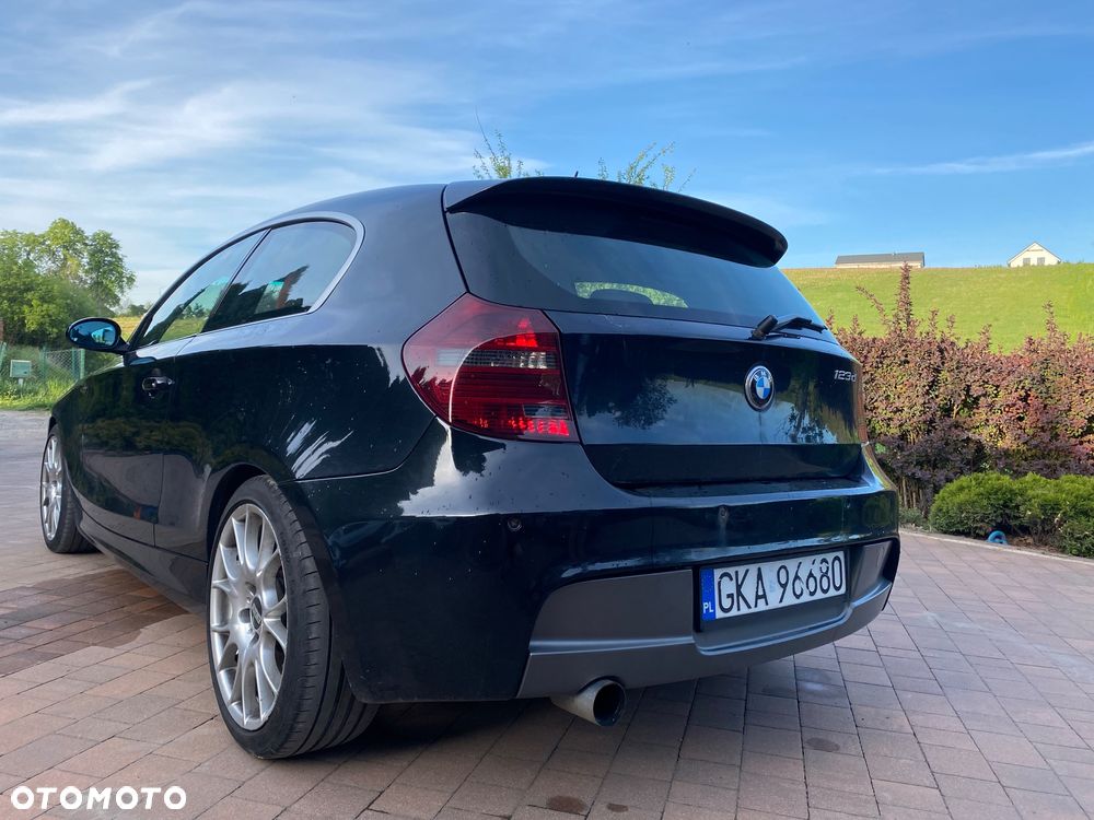 BMW Seria 1 123d - 6