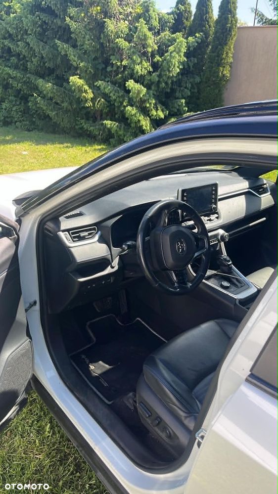 Toyota RAV4 - 6