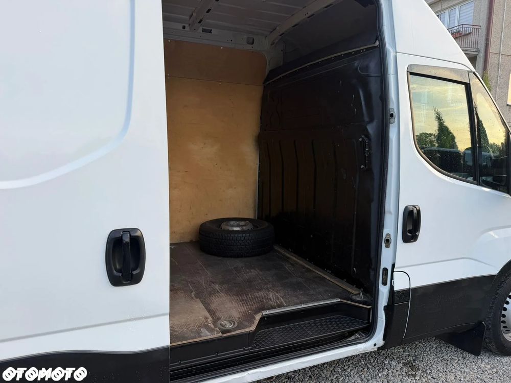 Iveco Daily 35S18 Salon Polska Pierwszy właściciel FV 23% L4H2 - 15