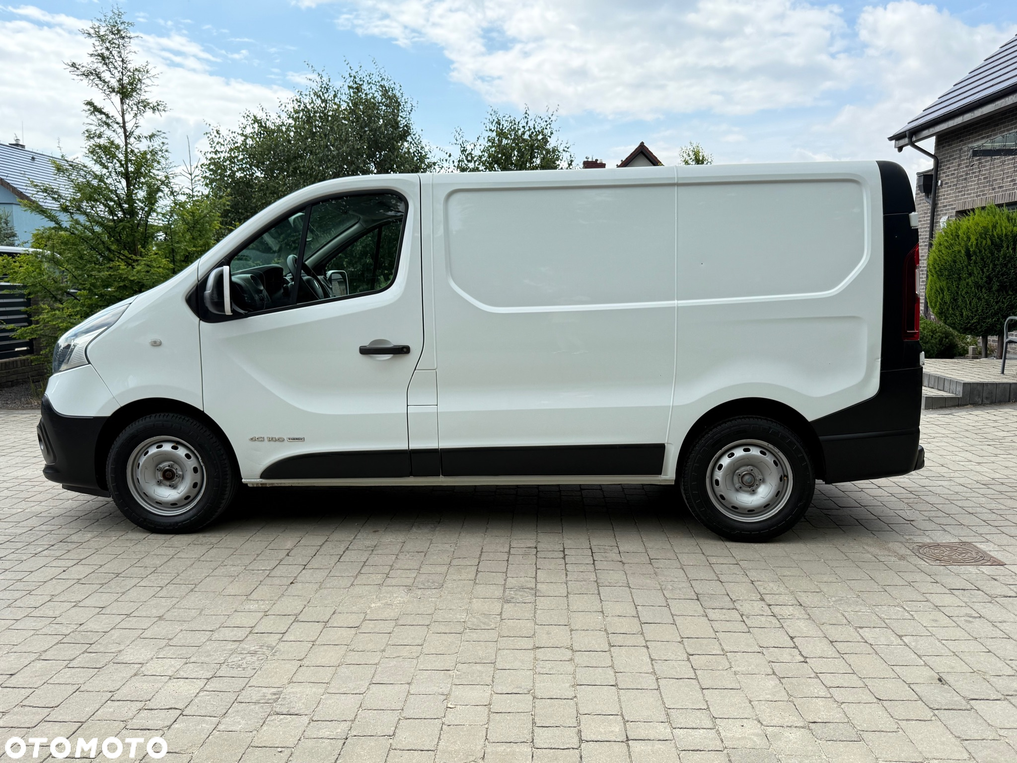 Renault TRAFIC - 12