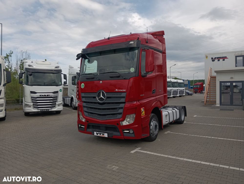 Mercedes-Benz ACTROS - 1