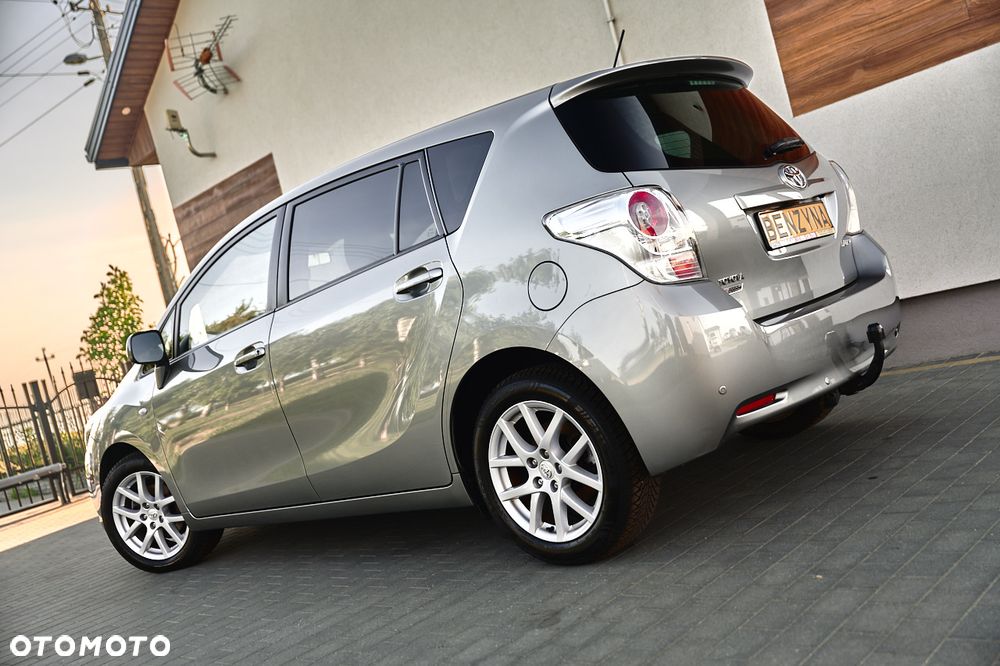 Toyota Verso 1.8 7-Sitzer Skyview Edition - 17