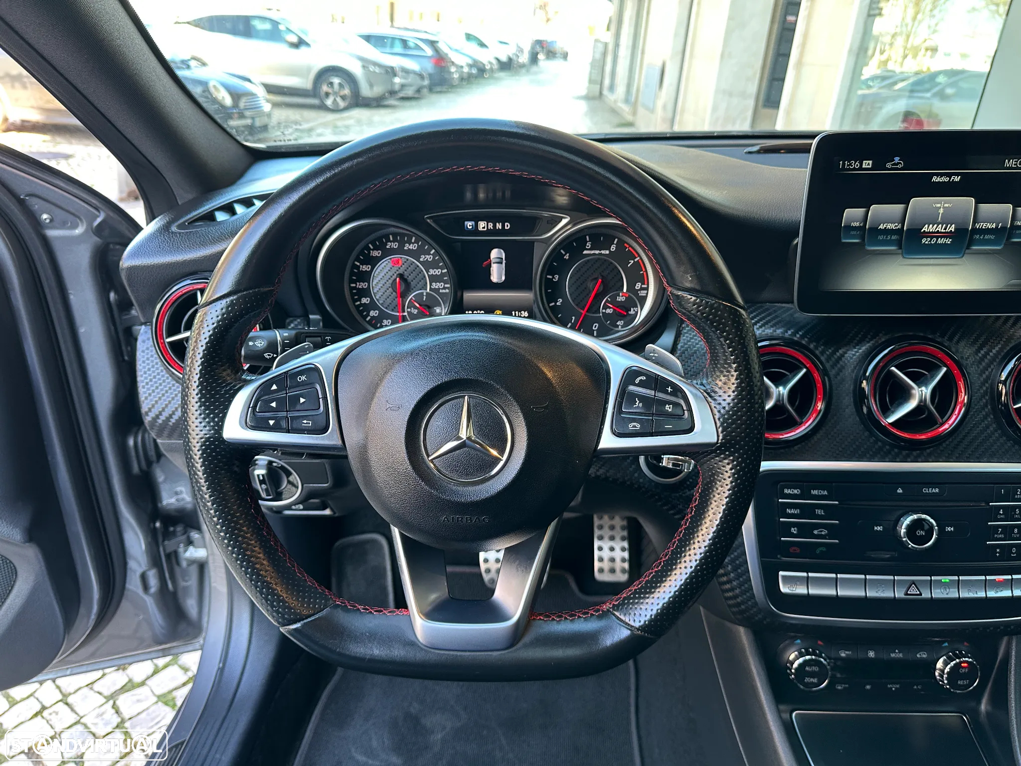 Mercedes-Benz A 45 AMG 4Matic Speedshift 7G-DCT - 37