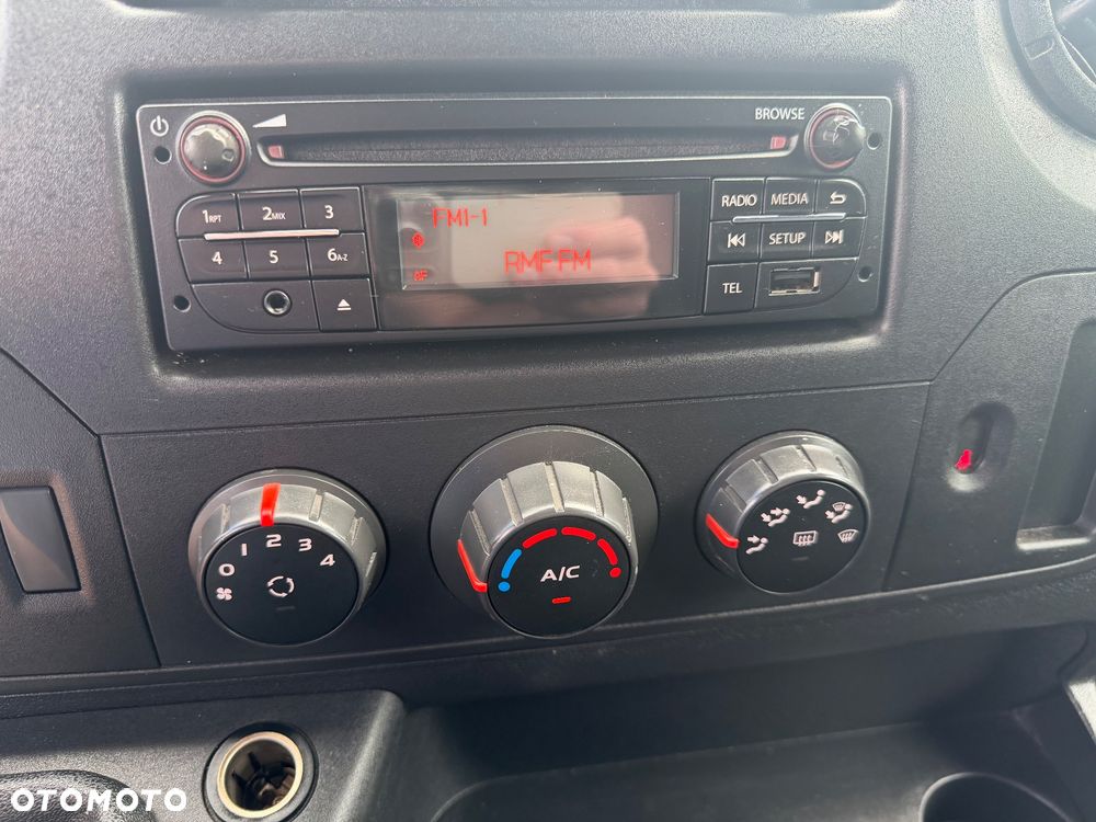 Renault MASTER klima mały przebieg - 18