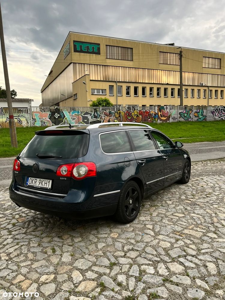 Volkswagen Passat 2.0 TSI Highline - 12