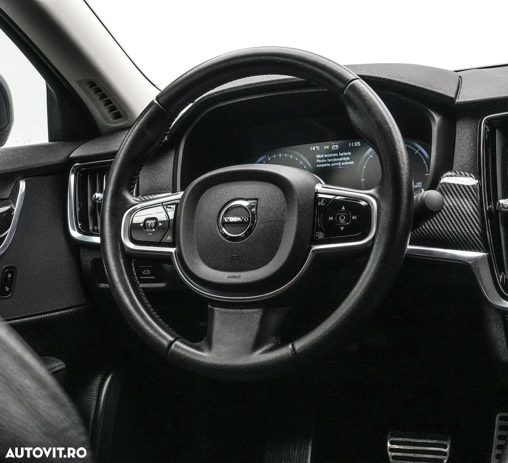 Volvo S90 D3 Momentum - 17