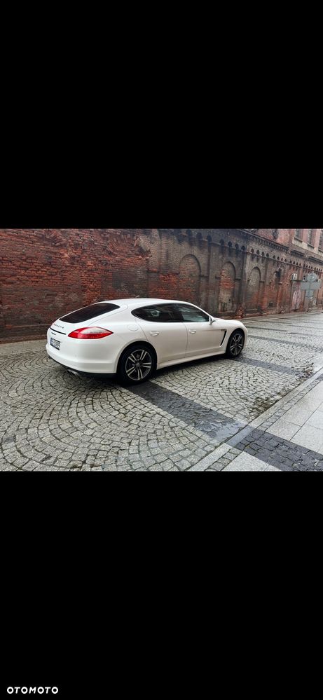 Porsche Panamera 4 PDK - 14