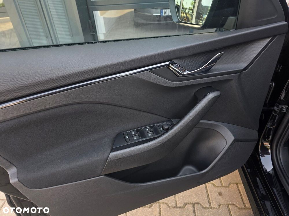 Skoda Kamiq 1.0 TSI Selection DSG - 11