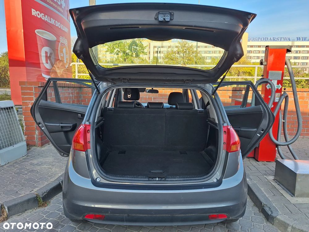 Kia Venga - 6