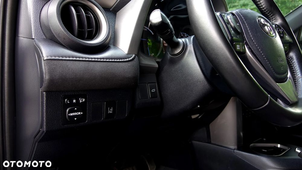 Toyota RAV4 - 3