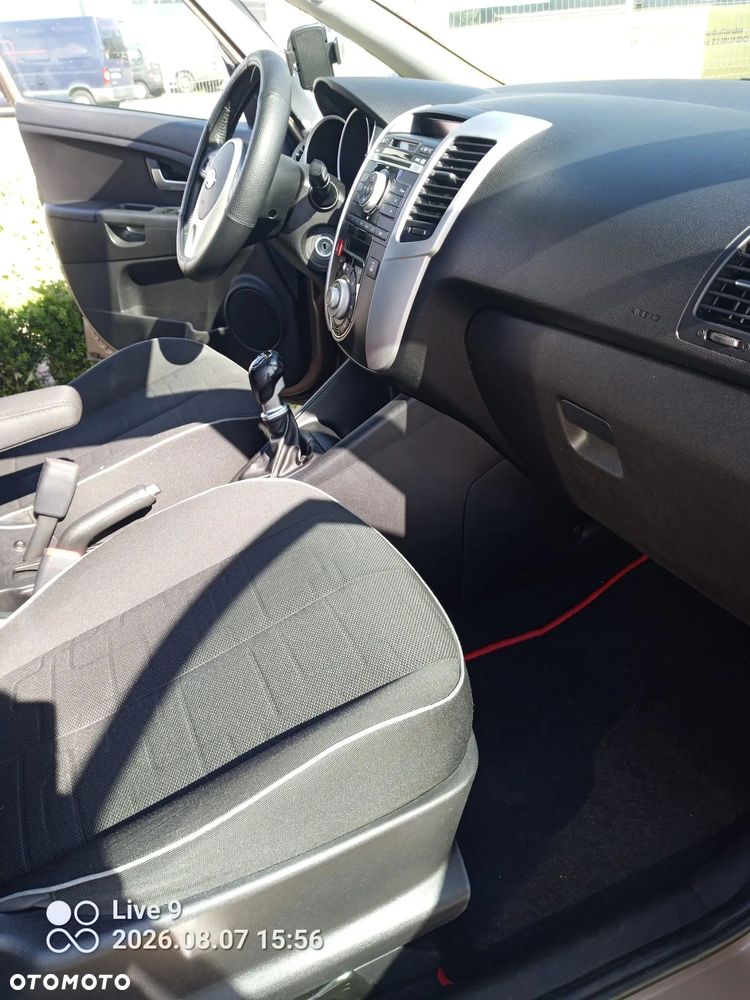 Kia Venga 1.4 L - 13