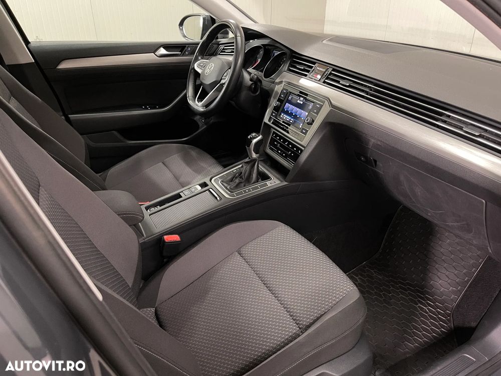 Volkswagen Passat 1.5 TSI ACT Advance - 11