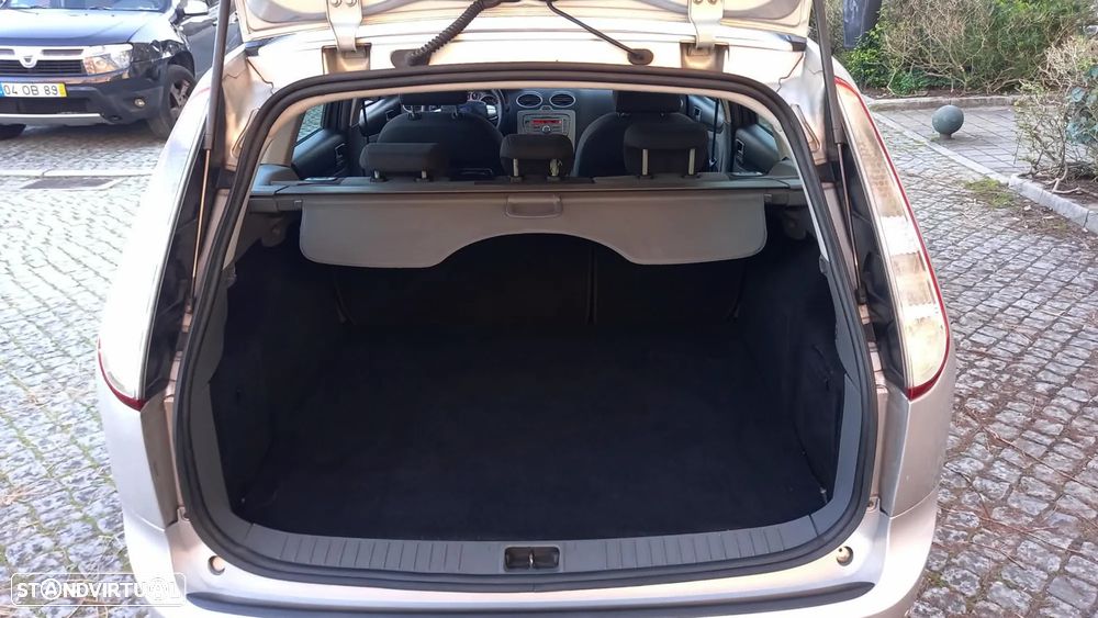 Ford Focus SW 1.6 TDCi Trend - 13