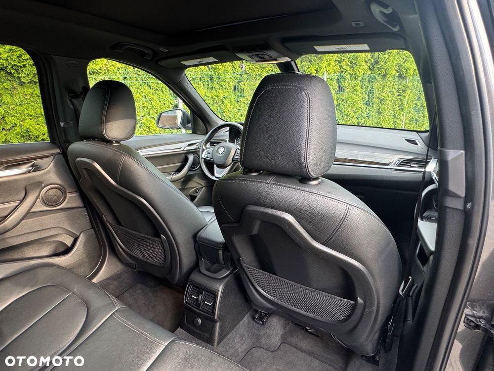 BMW X1 xDrive25i xLine - 16