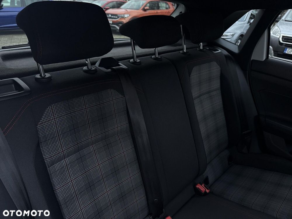 Volkswagen Polo - 32