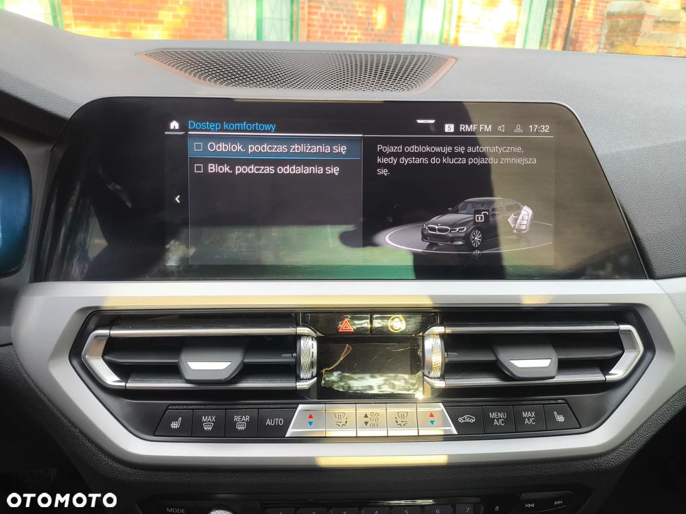 BMW Seria 3 320e - 29