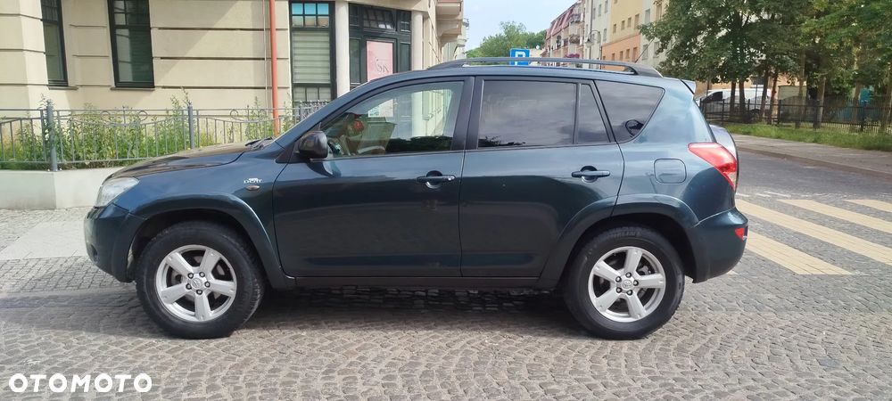 Toyota RAV4 - 15
