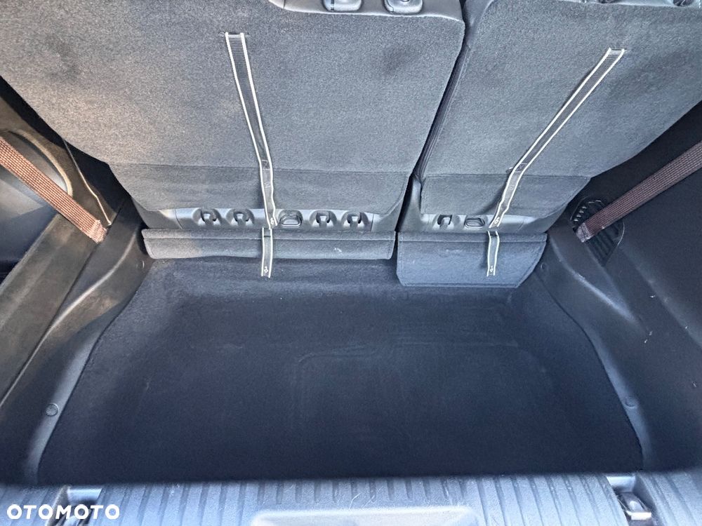 Chrysler Pacifica - 21