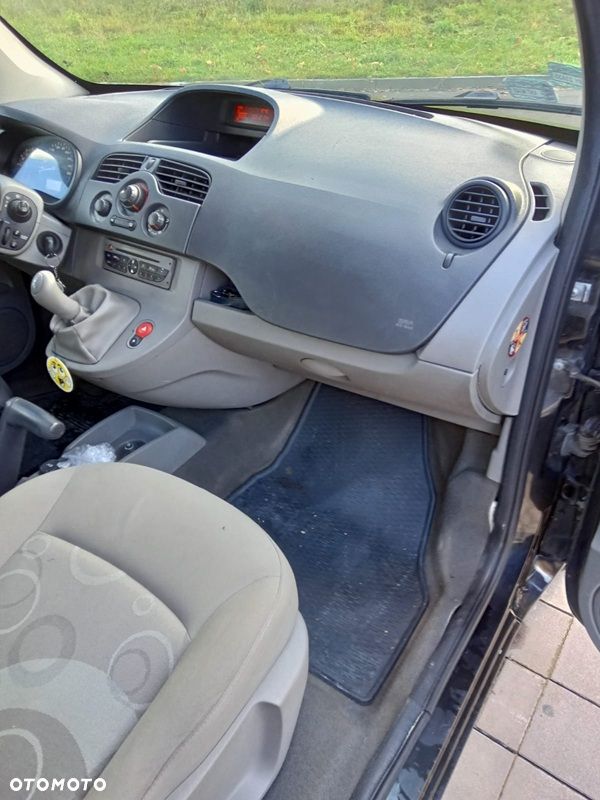 Renault Kangoo 1.6 8V Helios - 10