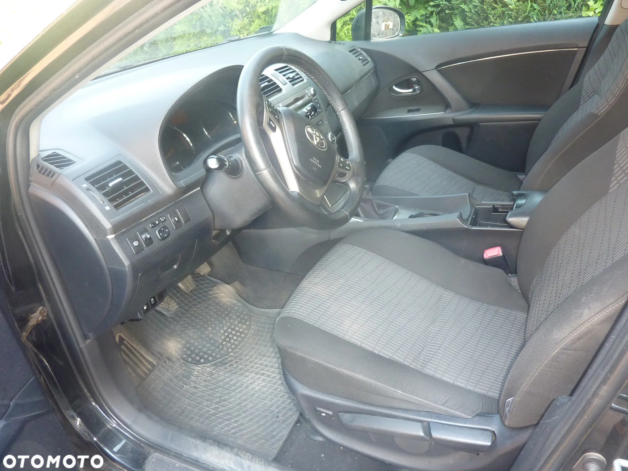 Toyota Avensis - 4