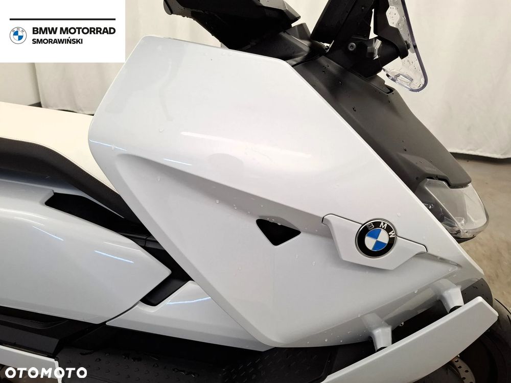 BMW CE 04 - 15