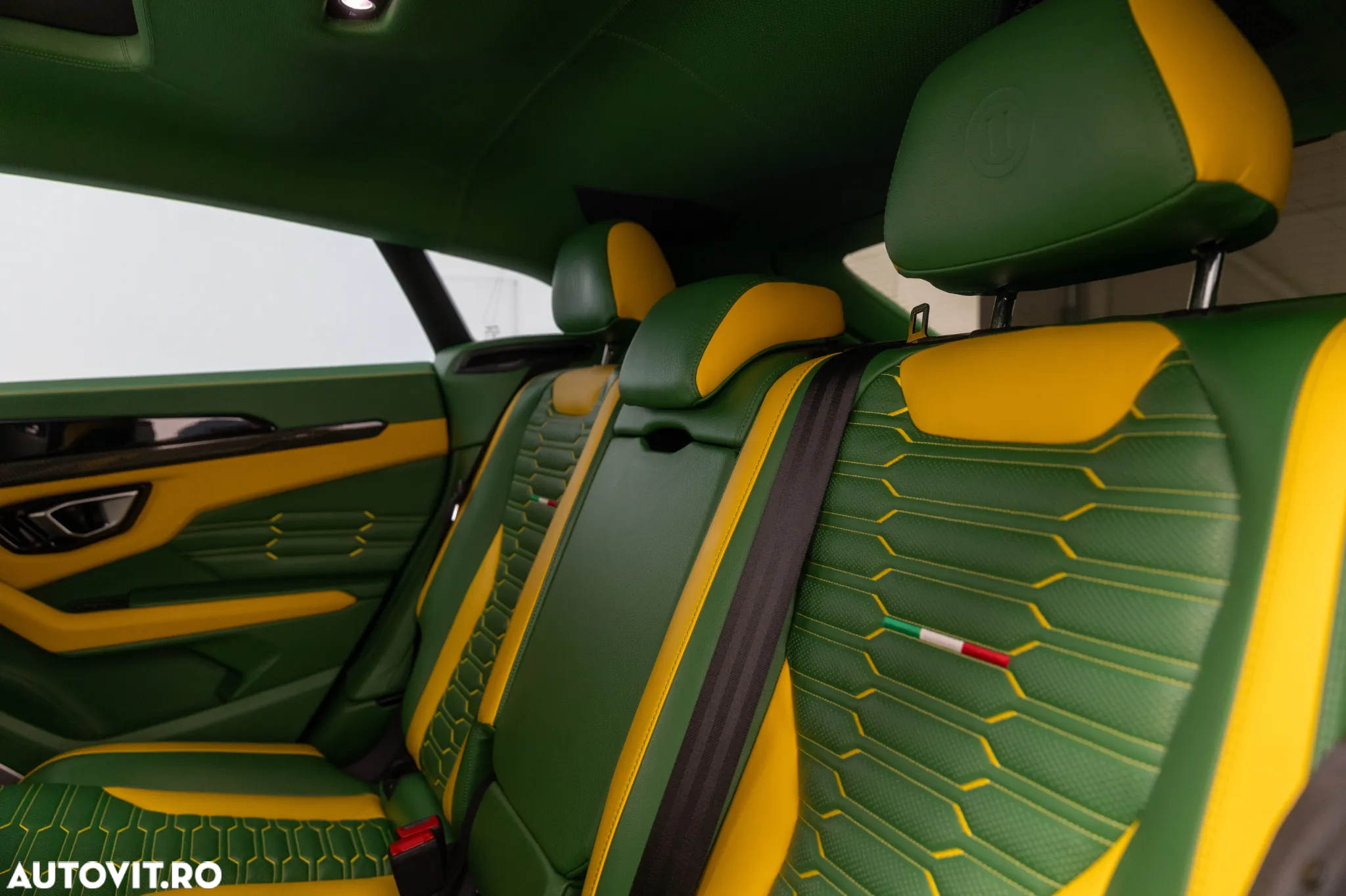 Lamborghini URUS - 21