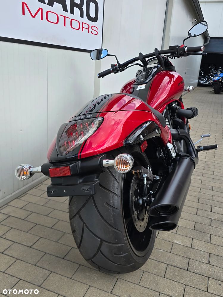 Suzuki Boulevard - 4