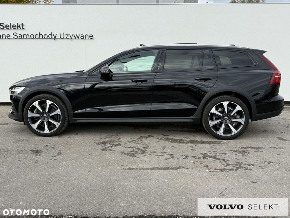 Volvo V60 Cross Country - 6