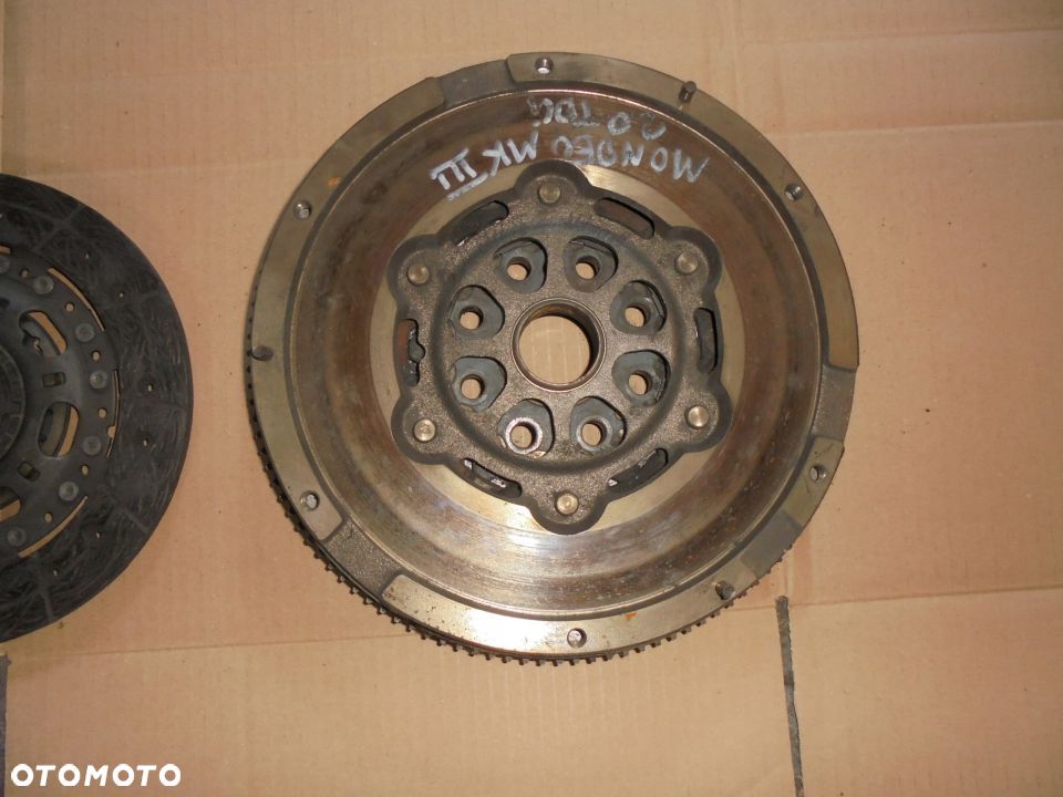 SPRZEGLO DWUMASA MONDEO MK3 2.0 TDCI - 4