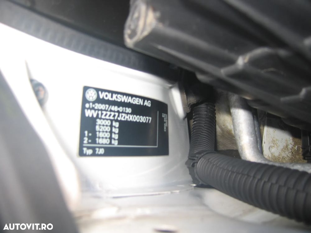 Volkswagen TRANSPORTER T6 , 6 LOC. PLATFORMA MIXTA , AC. - 40