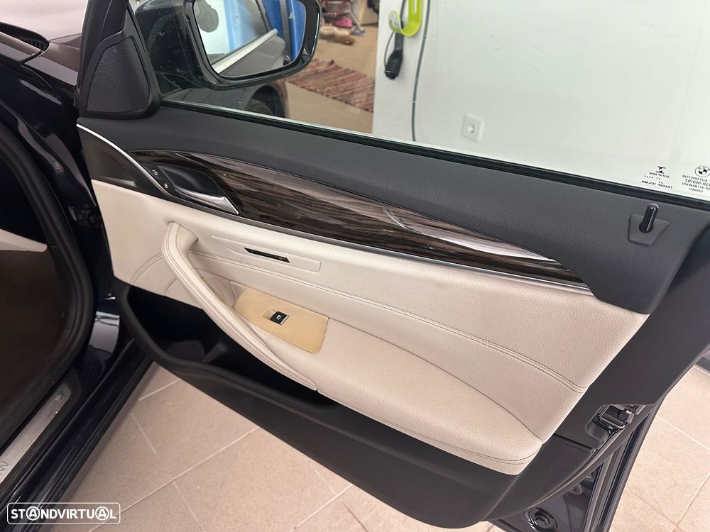 BMW 530 d Auto - 11