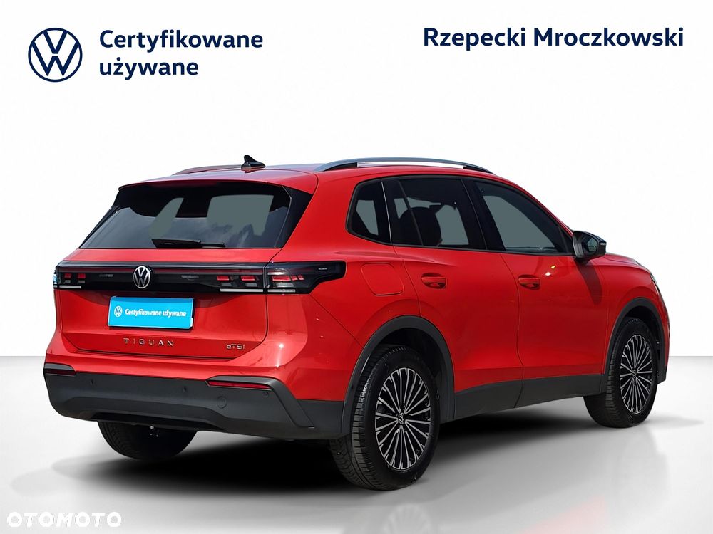 Volkswagen Tiguan - 7