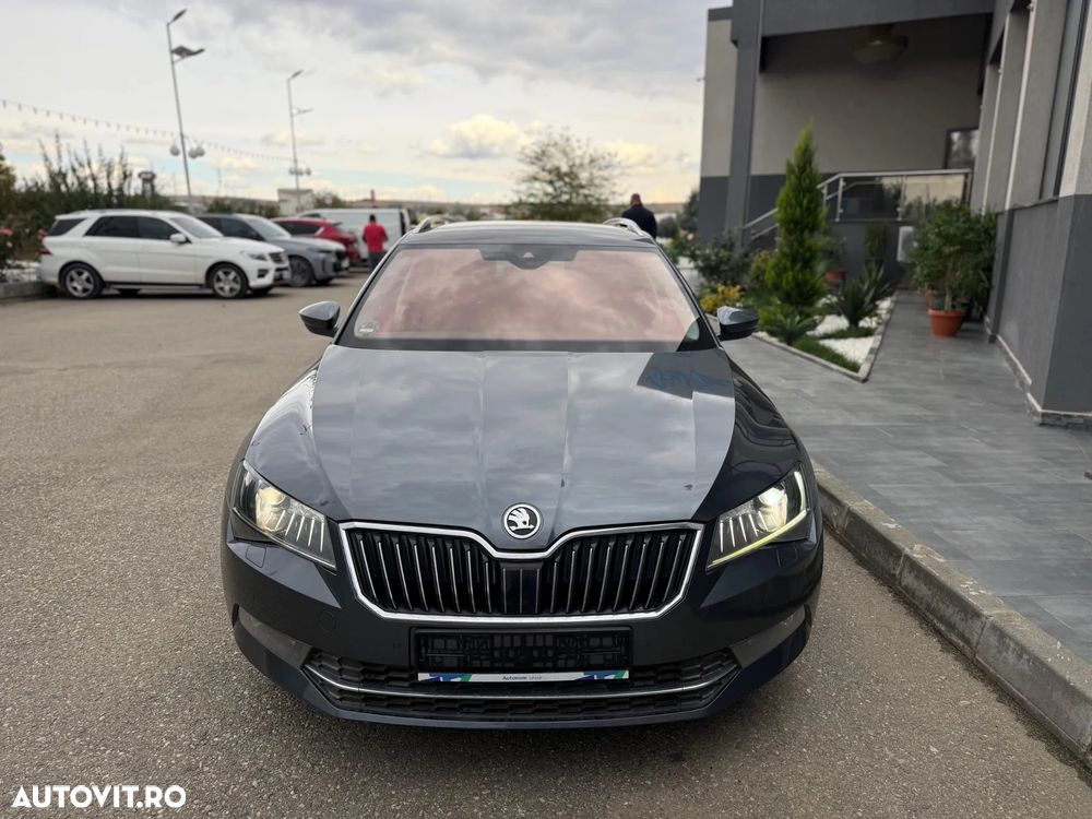 Skoda Superb Combi 2.0 TDI 4X4 DSG Laurin & Klement - 11