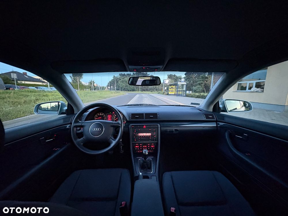 Audi A4 Limousine 1.8T - 18
