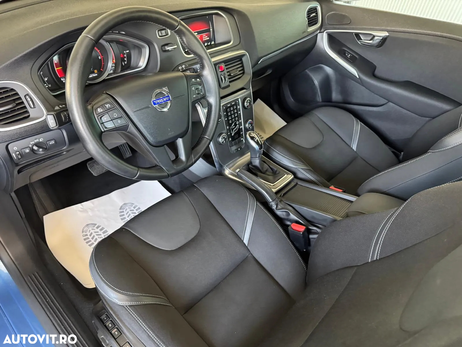 Volvo V40 D3 Geartronic Linje You! - 10