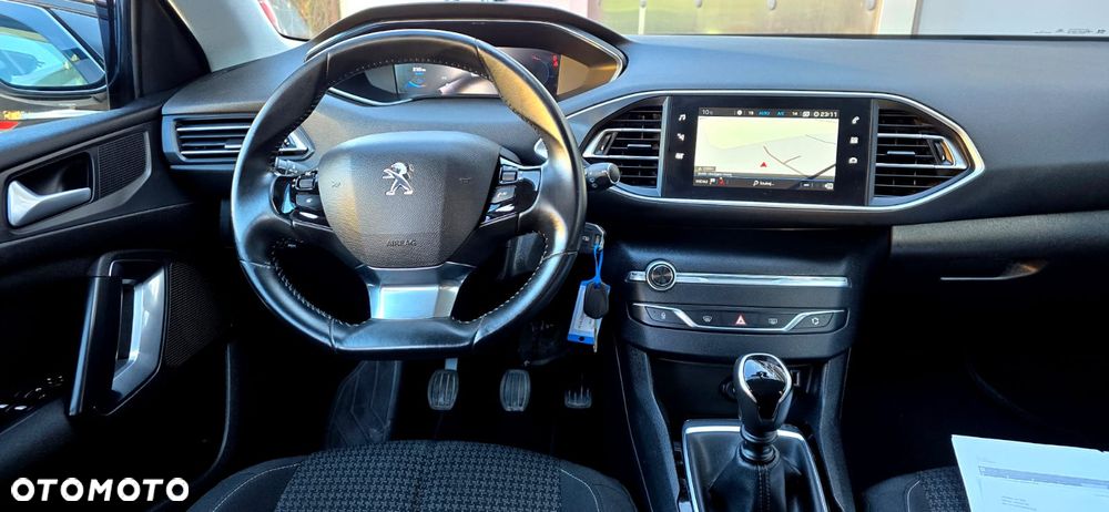 Peugeot 308 BlueHDi 130 Allure Pack - 30