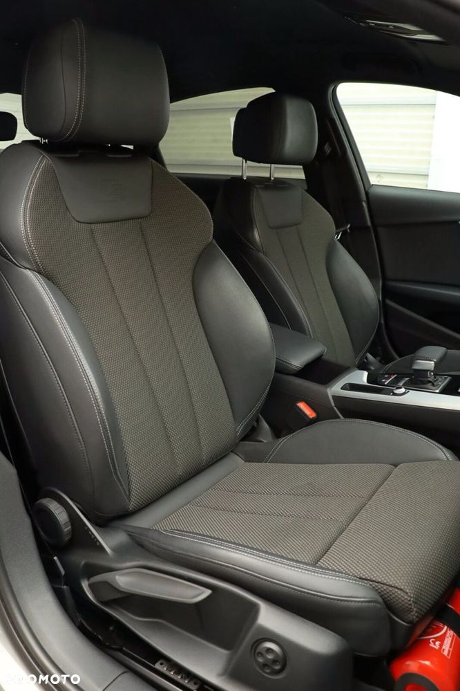 Audi A4 Limousine - 14