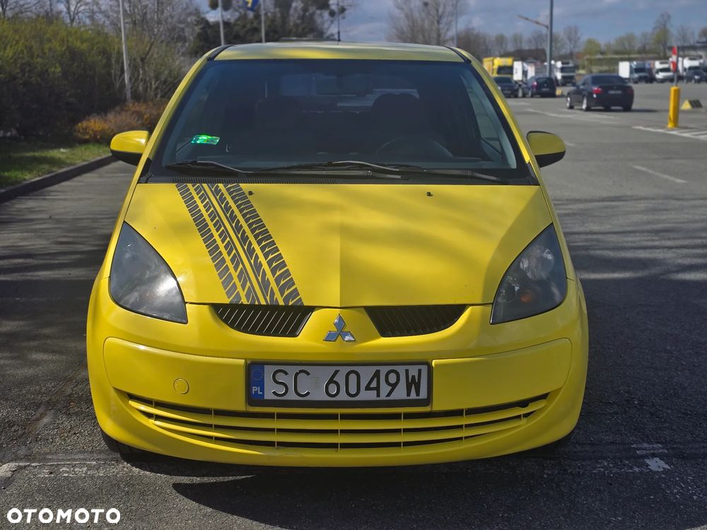 Mitsubishi Colt - 2