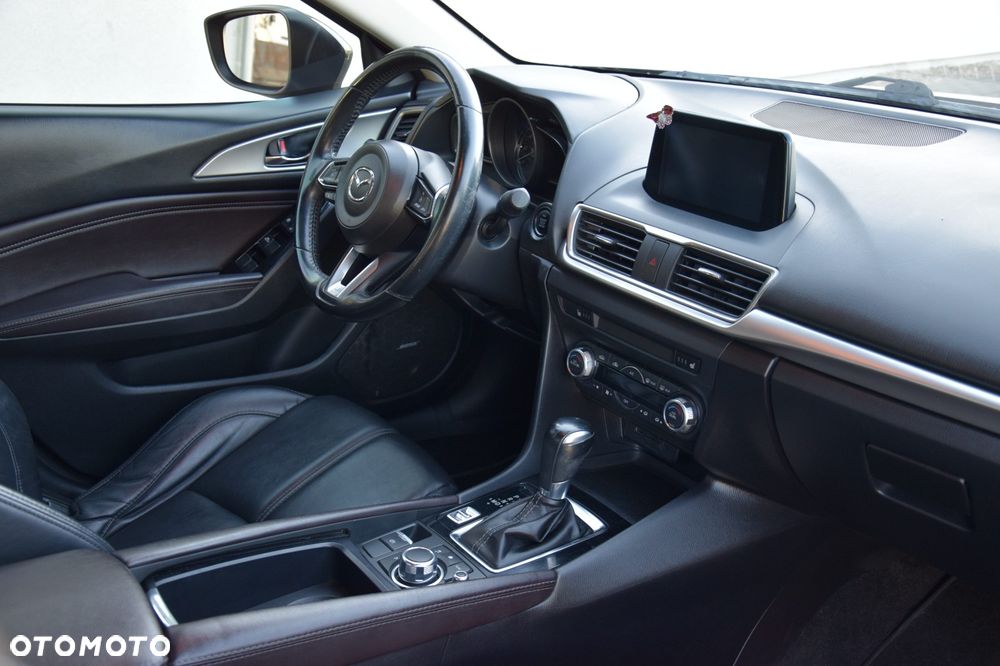 Mazda 3 - 5
