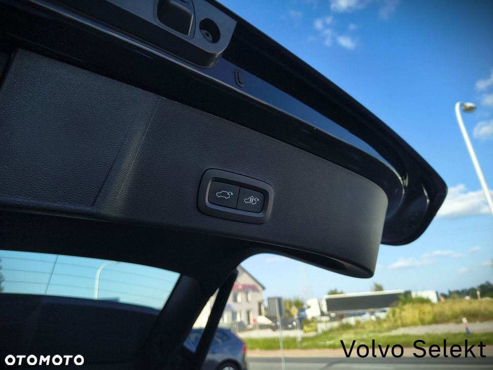 Volvo XC 40 - 30