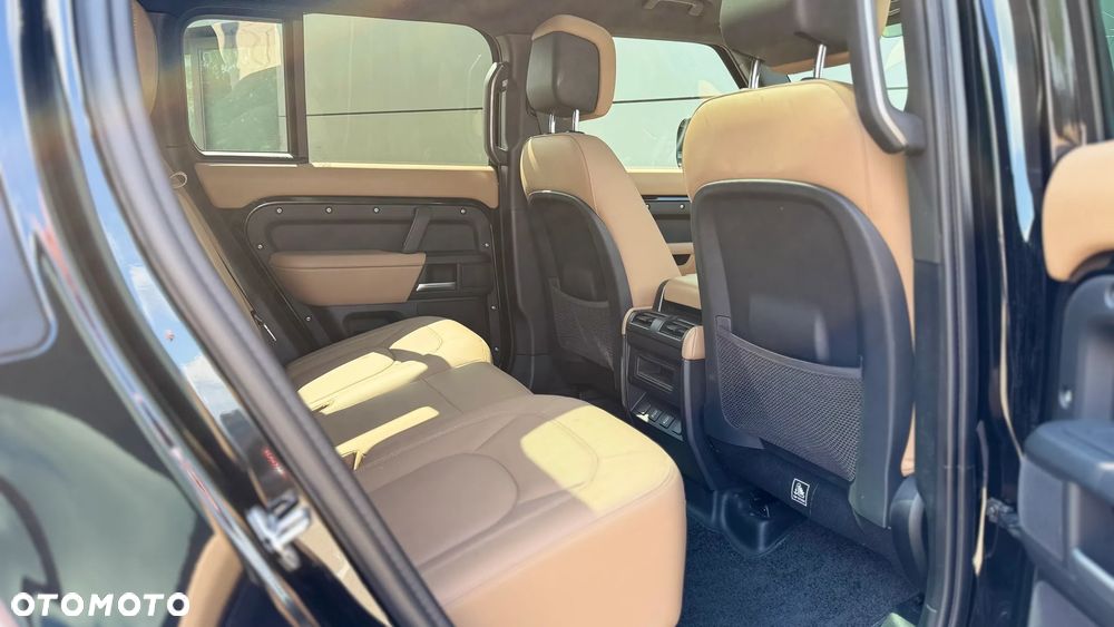 Land Rover Defender 3.0 D350 mHEV X-Dynamic HSE - 10